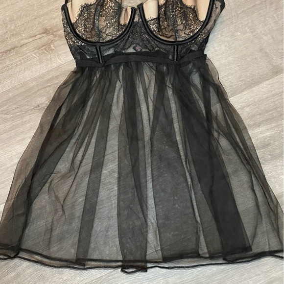 Victoria's Secret Baby Doll Lingerie - Picture 3 of 8